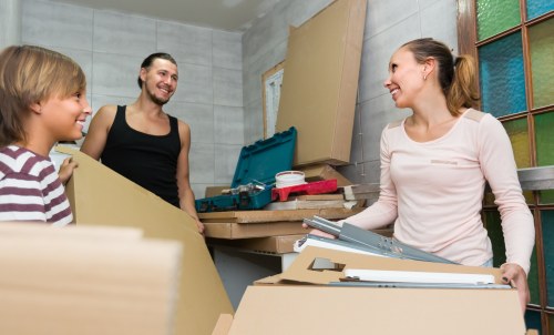 Commercial and residential removals van support in Holland Park