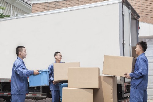 Local storage options in Hollandpark for renters and movers
