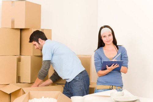 Local removalists planning a move in Hollandpark suburb streets